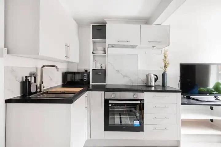 Nice 2 Bedroom House In Стоумаркет Экстерьер фото